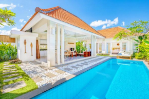 *NEW* 3BD Tropical Villa in Central Umalas!